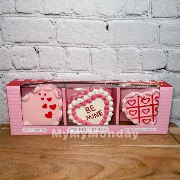 Other - Sweet Treats Valentines Day Heart Cake Set Of 3
